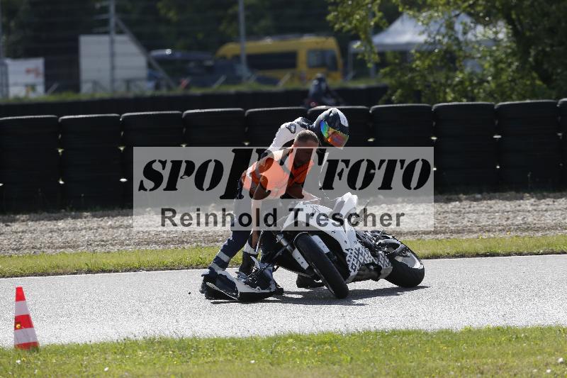 Archiv-2025/22 06.06.2025 DISCOVER the BIKE ADR/Race 3 rot/77